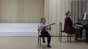 Таранина Лиза,  9 лет, домра, МБОУДО "Каргасокская ДШИ"