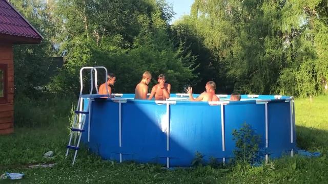Гачи в бассейне на Алтае #shorts