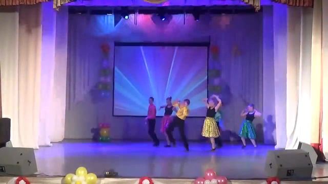 Стиляги. Танцуют слабовидящие смотреть онлайн