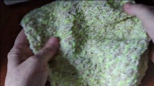 Шапочка спицами из буклированной пряжи