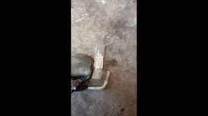 Дешевый вариант изготовление чашечных поилок для поросят, в домашних условиях своими руками.