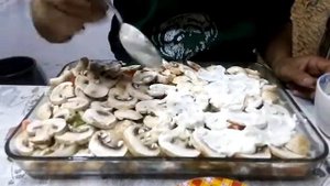Домашние котлеты с сырной начинкой, и с овощами в духовке (1)