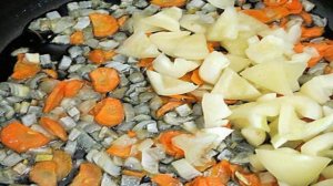 Спаржевая фасоль тушёная со сметаной