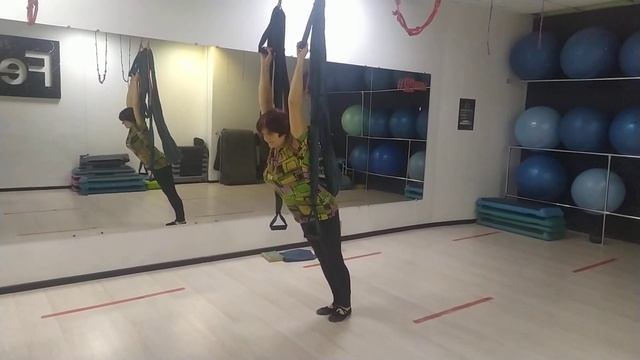 Аэройога. Разминка. вытяжение смотреть онлайн