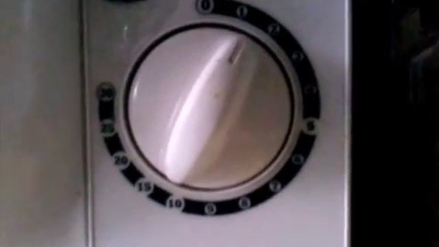 Как отчистить микроволновку за 10 минут смотреть онлайн