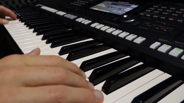 Yamaha PSR-S975 Demonstration and Sample Play смотреть онлайн