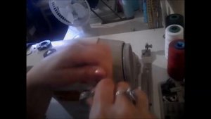 Как намотать нитку на шпульку если сломалась намотка