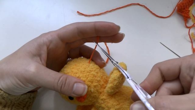 Плюшевый Пасхальный Цыпленок амигуруми крючком. Часть 2 Мастер класс смотреть онлайн