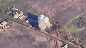 Удар ракетой "Изделие-305" (ЛМУР) вертолётного базирования по ПВД противника неподалёку от передовой