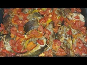 ВКУСНАЯ СОЧНАЯ РЫБА в духовке с овощами! Запечённая рыба. Быстро и вкусно. Прекрасный ужин..mp4