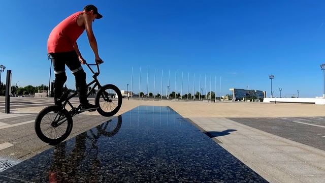 ТРЮКИ НА BMX ДЛЯ НАЧИНАЮЩИХ | ЛЁГКИЕ ТРЮКИ НА BMX В СТРИТУ | НА ПЛОСКАЧЕ |  ШКОЛА BMX