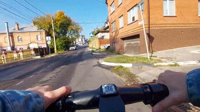 "Urent" Okai ES200B Electric Scooter To Rent - ride to railway station