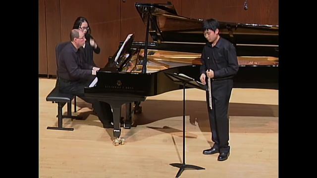 Khachaturian Flute Concerto in D minor, II. Andante sostenuto - Yibiao Wang смотреть онлайн