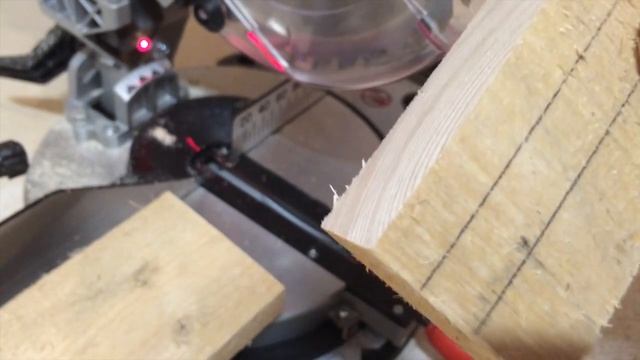 Обзор торцовочной пилы Metabo KS 216 m lasercut