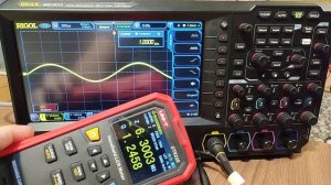 Выходной сигнал и его уровень прибора UNI-T UT622E