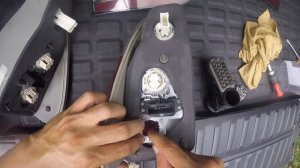 Ошибка по задним фонарям BMW X5 E53 Repair rear tail light assembly Check Tail Light X5 E53