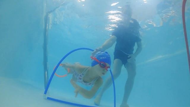 Грудничковое плавание в Москве | Китенок Дубровка (октябрь 2022) #01 смотреть онлайн