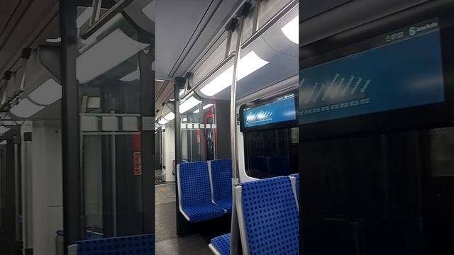 Morning city train to airport Berlin. Ранний поезд в аэропорт Берлина