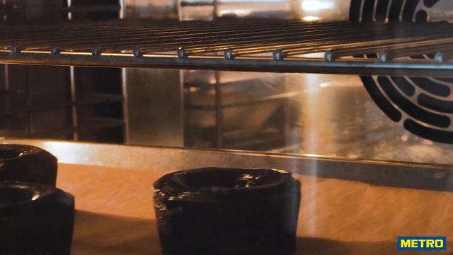 METRO Chef – ингредиенты для вашего вдохновения. Фондан с ванильным мороженым. смотреть онлайн