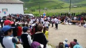 Танец Гостей Администрации Района. На последнем звонке.(Каладжух 2016г).