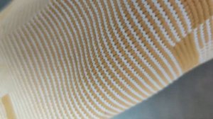 Бандаж на коленный сустав эластичный с ребрами жёсткости