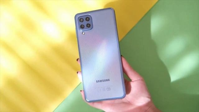 ЛУЧШИЕ БЮДЖЕТНЫЕ СМАРТФОНЫ 2022 [КАКОЙ СМАРТФОН КУПИТЬ?]