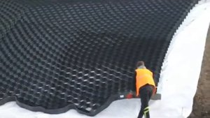 Укладка георешётки