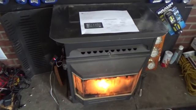 Pellet Stove Control Board Fail, $8 Auger Control Hack! смотреть онлайн
