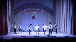 Народный ансамбль танца "Радуга" Молдавский танец "У реки"