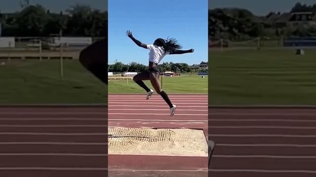 Прыжок черной пумы #slowmoff #shorts #running смотреть онлайн