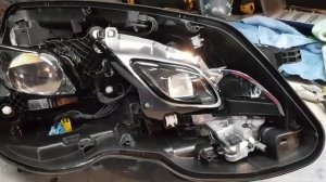 Восстановление фар Mercedes-Benz E 212. Устранение запотевания.