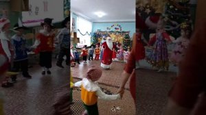 Хоровод с Дедом Морозом (средняя группа) декабрь 2020