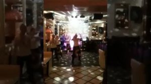 ШОУ ТАНЦУЮЩИХ ОФИЦИАНТОВ В РЕСТОРАНЕ "ДОН ИВАН"