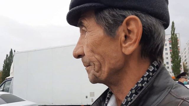 Бросить лживое обвинение в продажности - смелости хватило. А назвать свое имя нет.