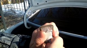 KIA RIO 3 Замена лампочки подсветки номера