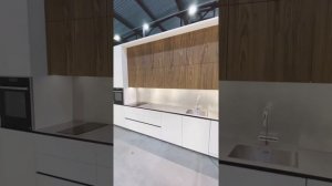 Кухня Hamiltoun из белых фасадов столешница нержавеющая сталь