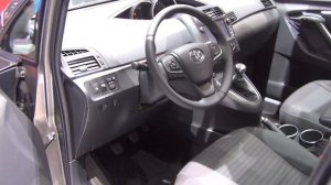 Toyota Verso 1.8 Valvematic Trend 6MT (2016) Exterior and Interior