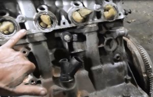 1 ч. Ремонт Двигателя с Доработками ВАЗ 126 Приоры Присланного из Москвы