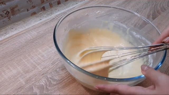 АРОМАТНЫЙ КЕКС рецепт СО СГУЩЕНКОЙ | Простой Рецепт Кексов | Как Приготовить Кексы | Easy Pie Recip смотреть онлайн