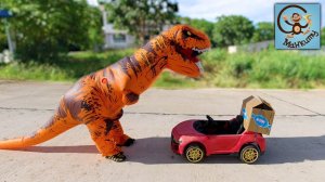 Pretend Play Doctor  - Милан и Папа играют в доктора, динозавра и красную машинку. Манкиту Истории