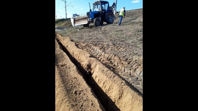 Траншеекопатель,бара,грунторез,траншея,копка земли. Адрес: Волгоградская область, Волгоград смотреть онлайн