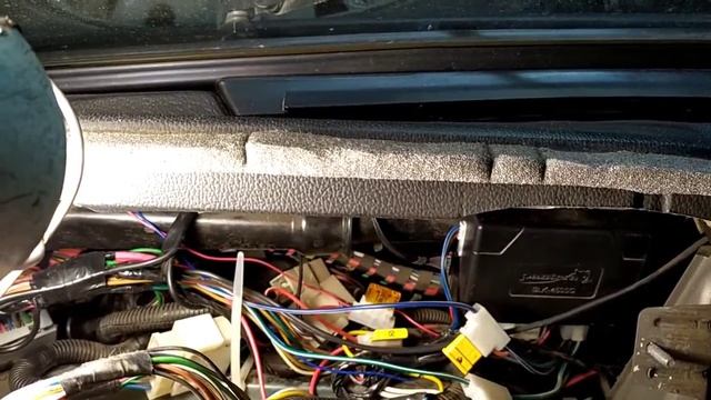 Сигнализация не открывает и не закрывает двери. смотреть онлайн