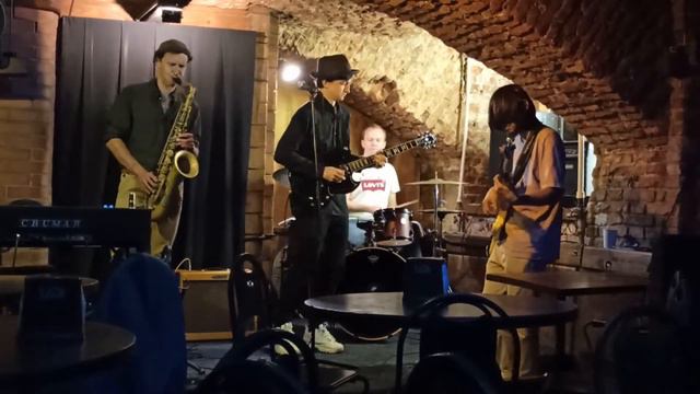 The Young Man's Blues - Клуб Jimi Hendrix смотреть онлайн