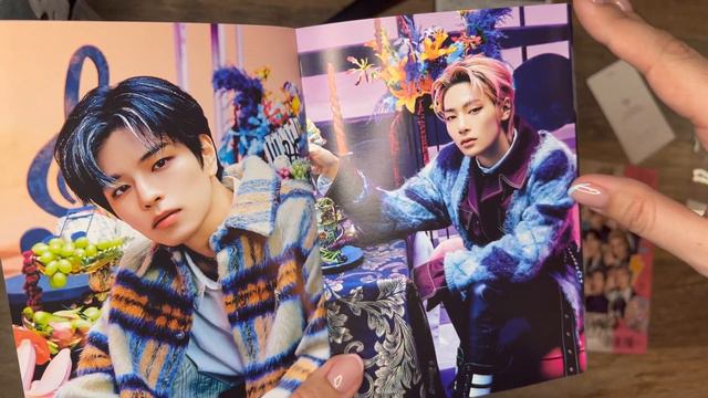 Распаковка японского альбома "The Sound" Stray Kids смотреть онлайн