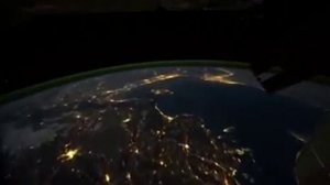 ночная планета Земля. Вид из космоса