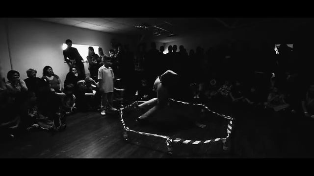 Видео отчет о чемпионате по Брейк дансу «UNDERGROUND BATTLE II» Информационный и реабилитационный смотреть онлайн