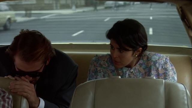 Сначала съел таракана, потом голубя, потом женщину смотреть онлайн