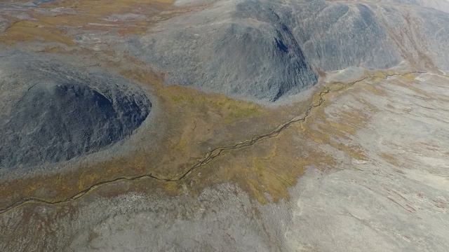 Рельеф в районе мыса Мертенса, Чукотский полуостров