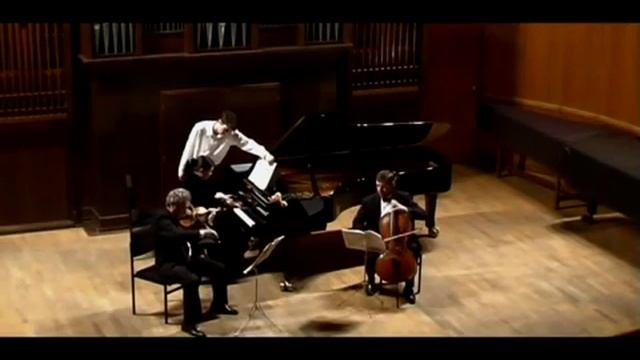 Schumann - trio N2 op.80 Lundstrem trio смотреть онлайн