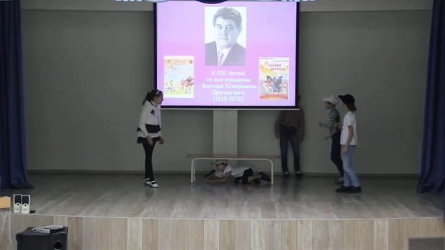 Двадцать лет под кроватью смотреть онлайн